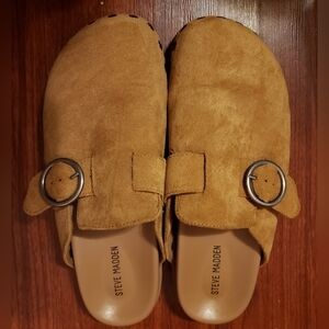 Steve Madden Tan Suede Slip-On Clogs